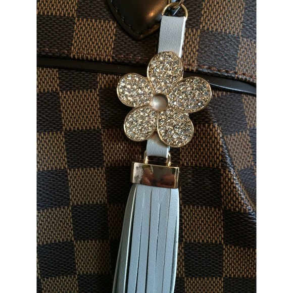 Bag Charm-Bling Flower with Faux Leather Gray Tassel - Picture 2 of 7